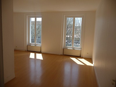 APPARTEMENT T5 A LOUER - ST ETIENNE Villeboeuf - 99.78 m2 - 810 € charges comprises par mois