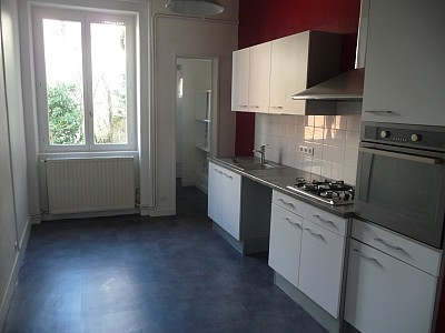 APPARTEMENT T5 A LOUER - ST ETIENNE Villeboeuf - 99.78 m2 - 810 € charges comprises par mois