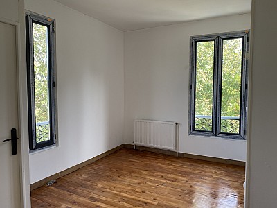 VILLA A LOUER - RIVE DE GIER Versant  Sud - 105 m2 - 1400 € charges comprises par mois